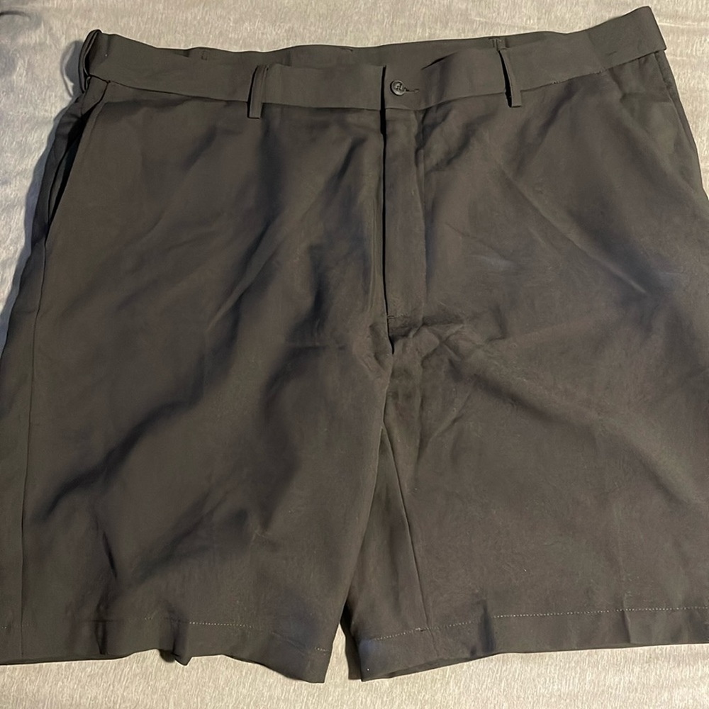 Grand Slam Performance Size 42 shorts